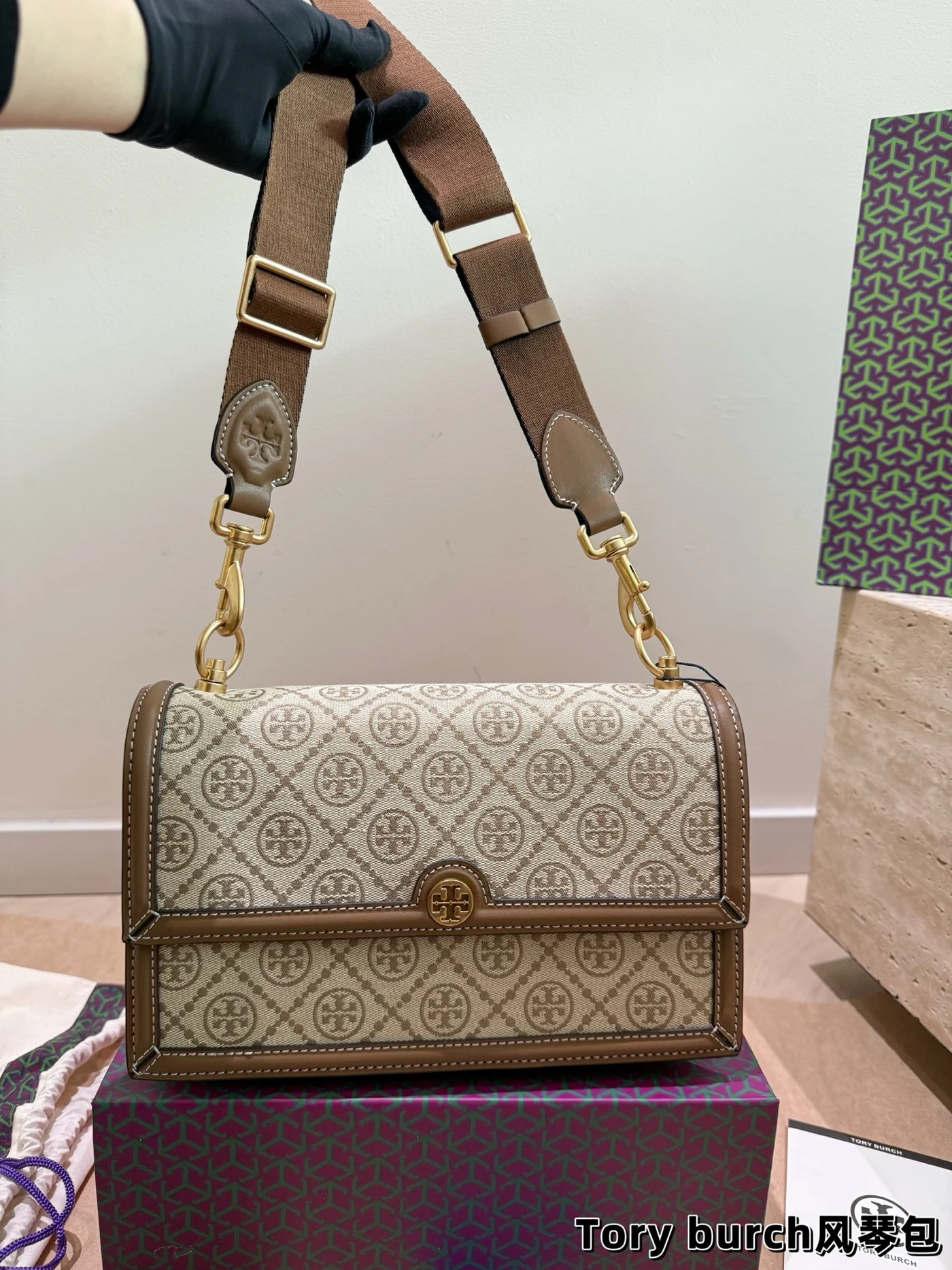 LM-BAG-0106