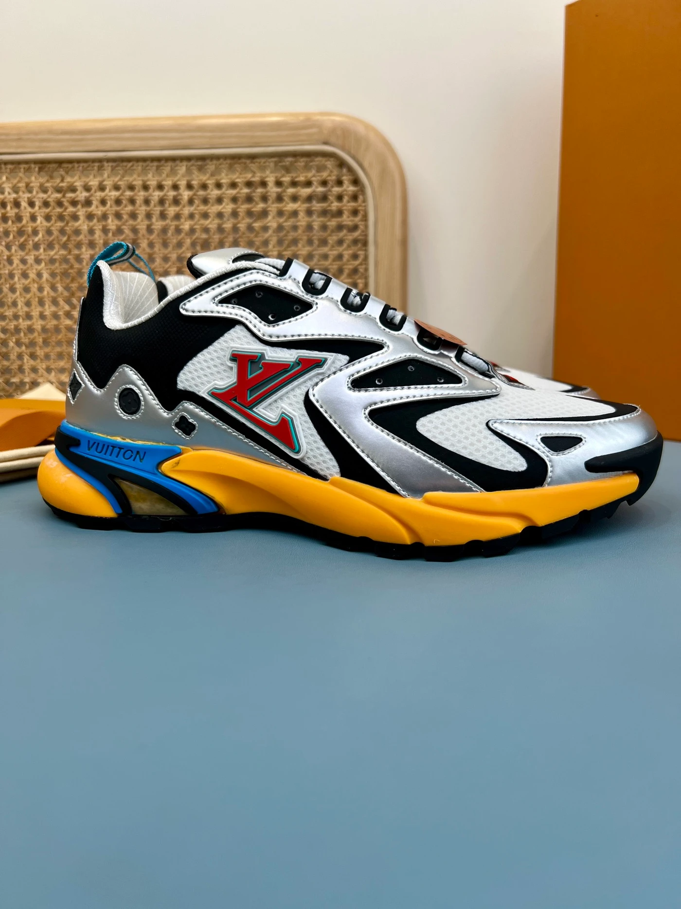 lm-sho-0195