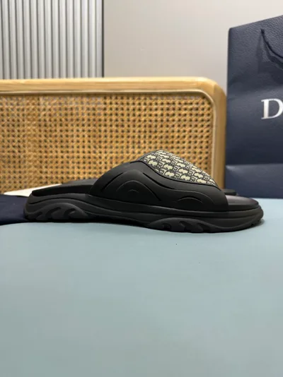 Men's Dior Aqua Slides Elegant and Casual